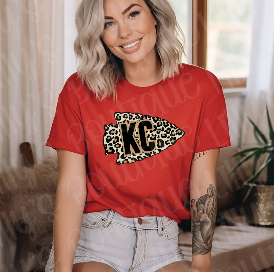 KC leopard tee